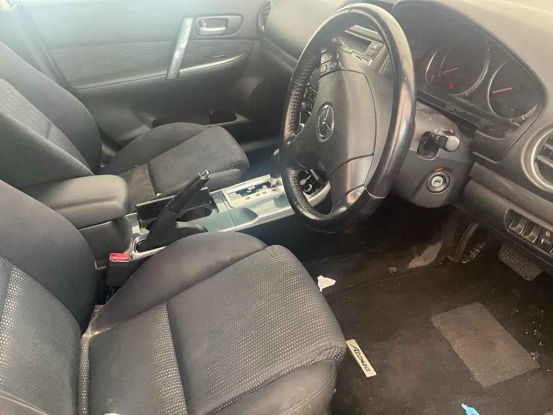 Photo '8' of Mazda Atenza