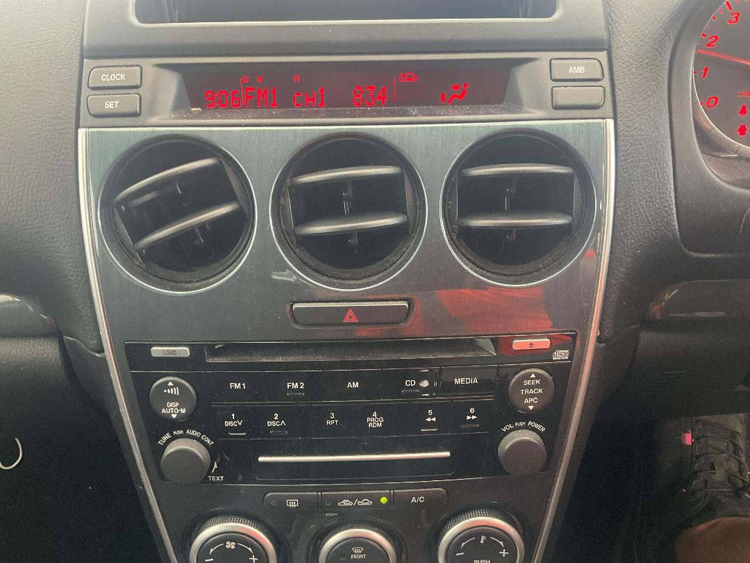 Photo '10' of Mazda Atenza