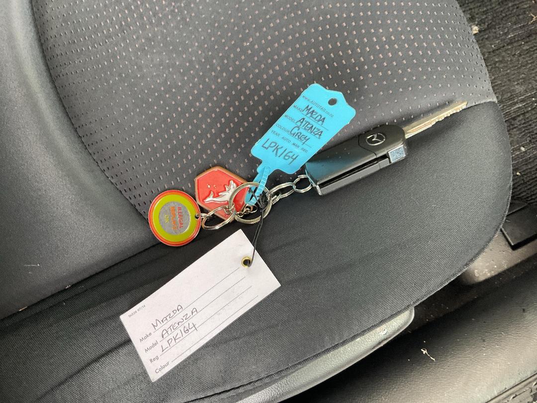 Photo '7' of Mazda Atenza Photo '7' of Mazda Atenza