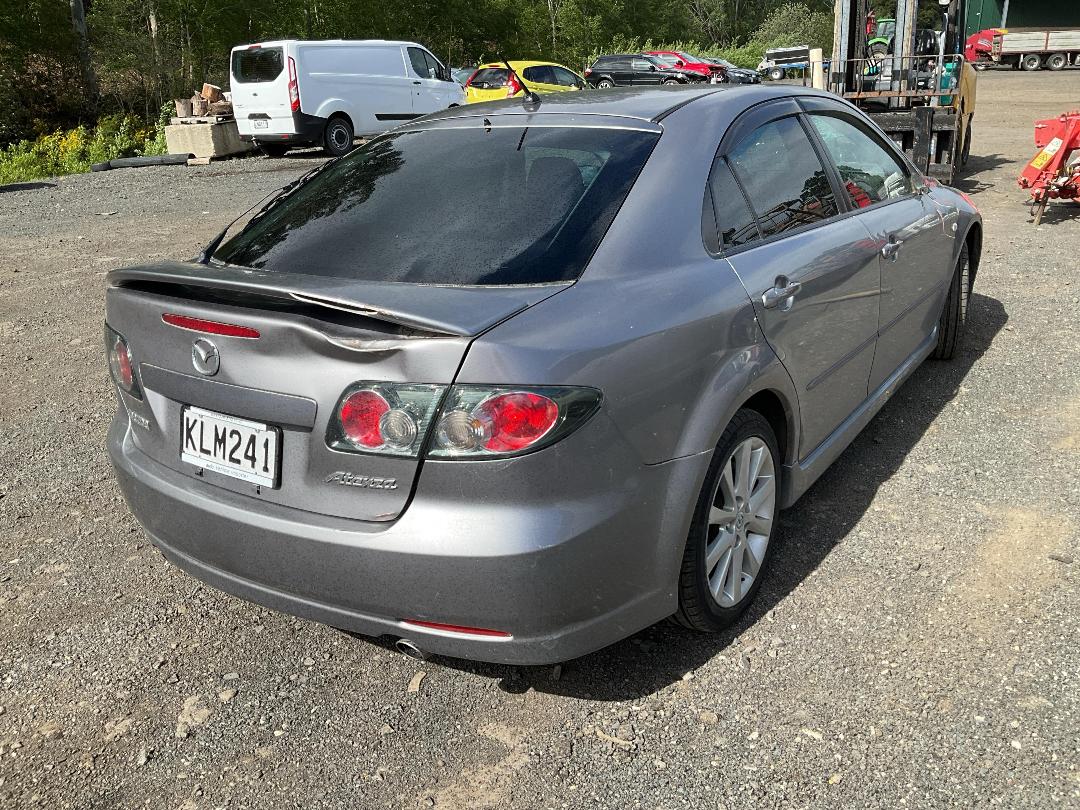 Photo '2' of Mazda Atenza