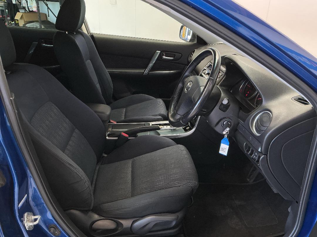 Photo '16' of Mazda Atenza