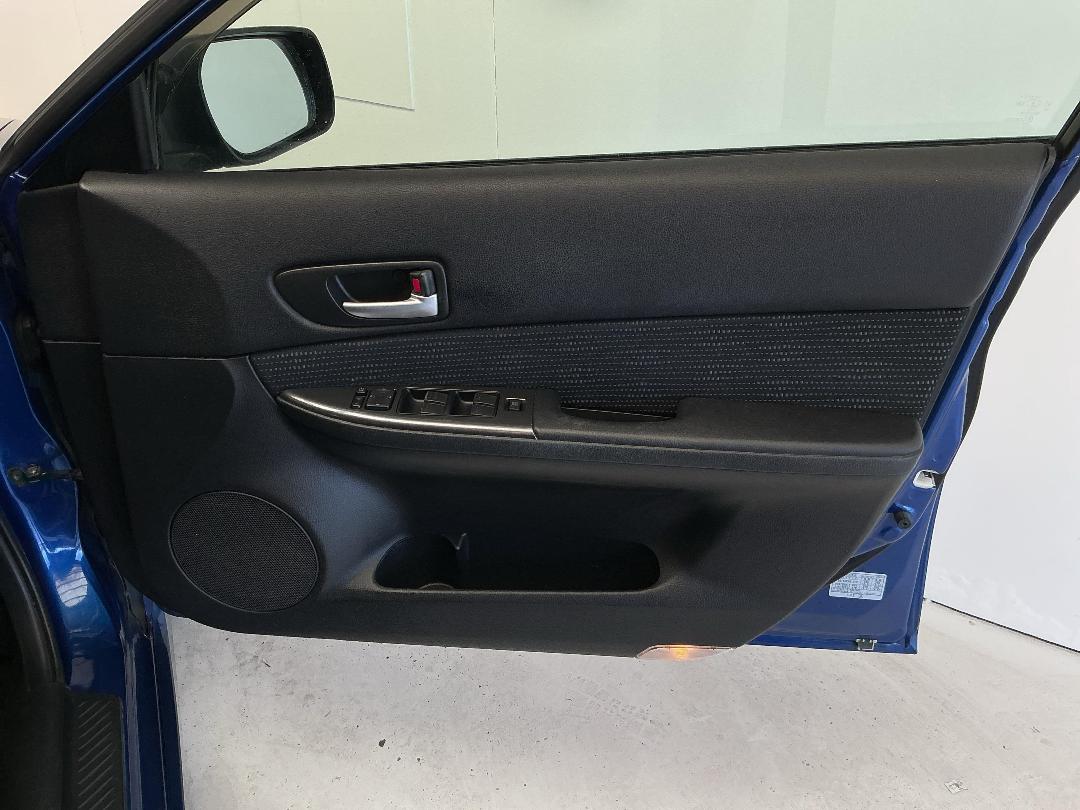 Photo '15' of Mazda Atenza