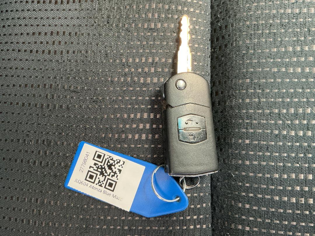 Photo '22' of Mazda Atenza