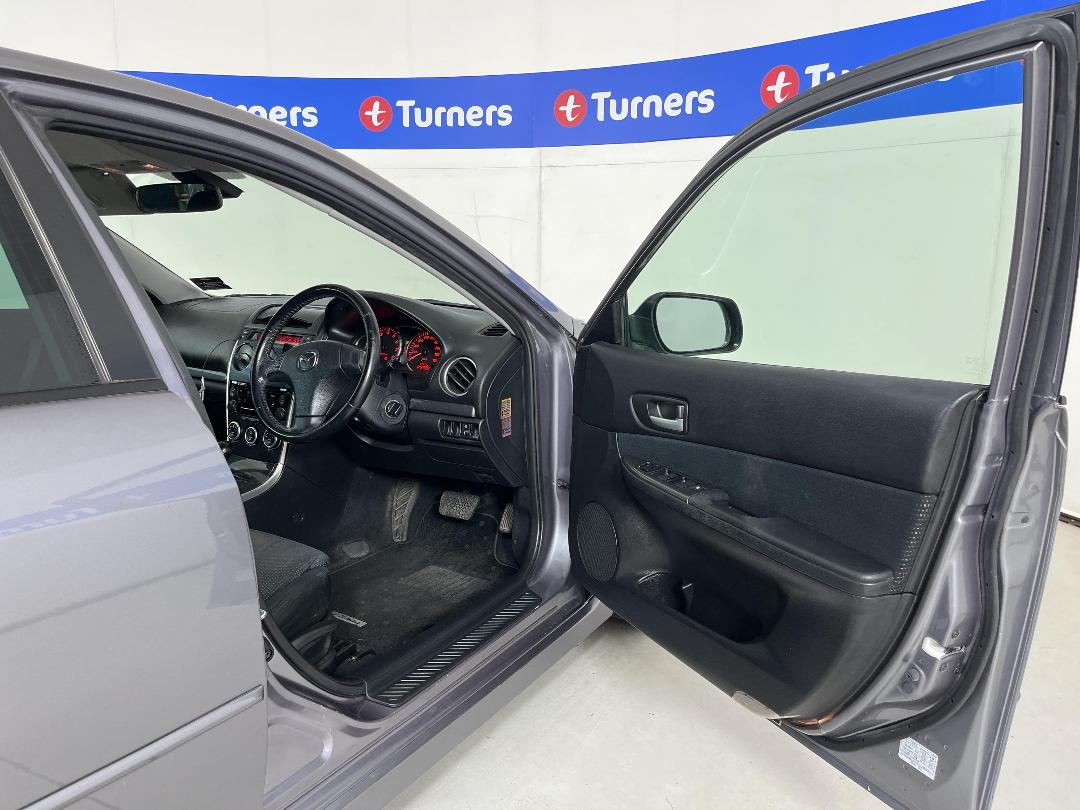 Photo '15' of Mazda Atenza Photo '15' of Mazda Atenza