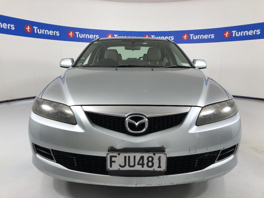 Photo '2' of Mazda Atenza