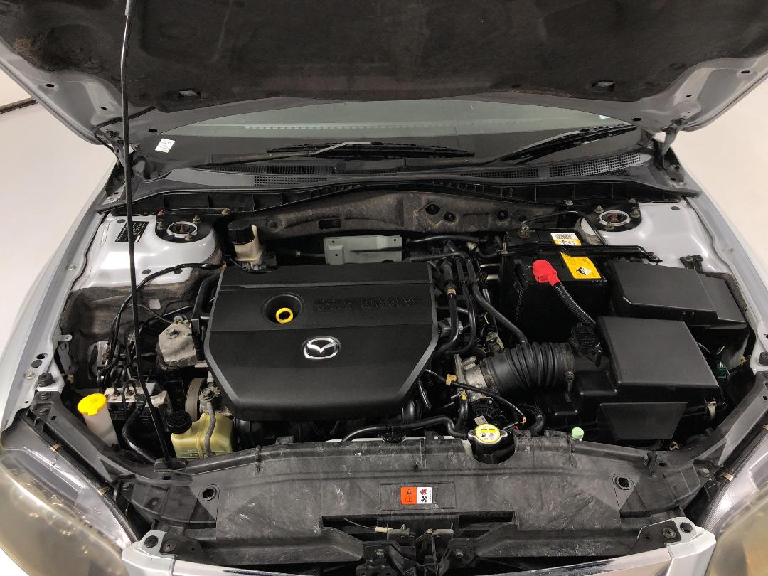 Photo '13' of Mazda Atenza