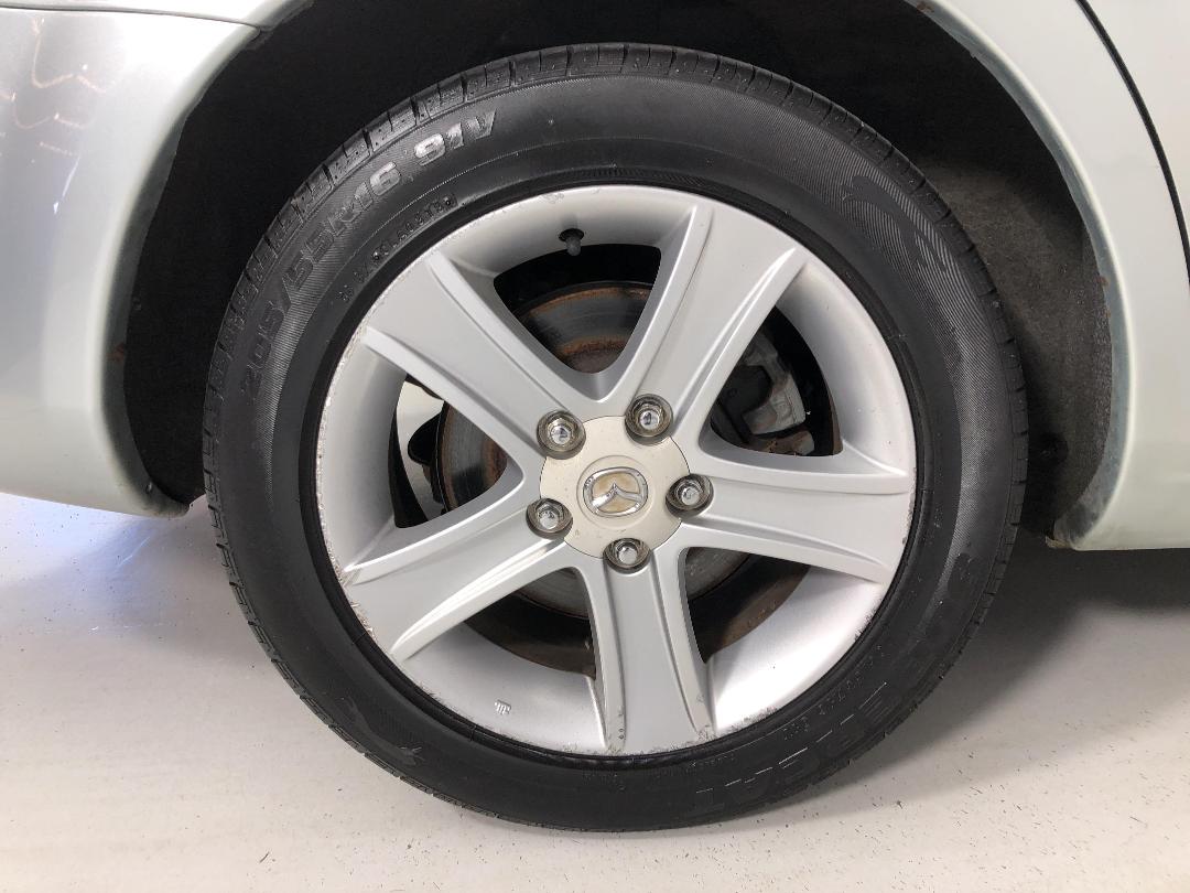 Photo '12' of Mazda Atenza