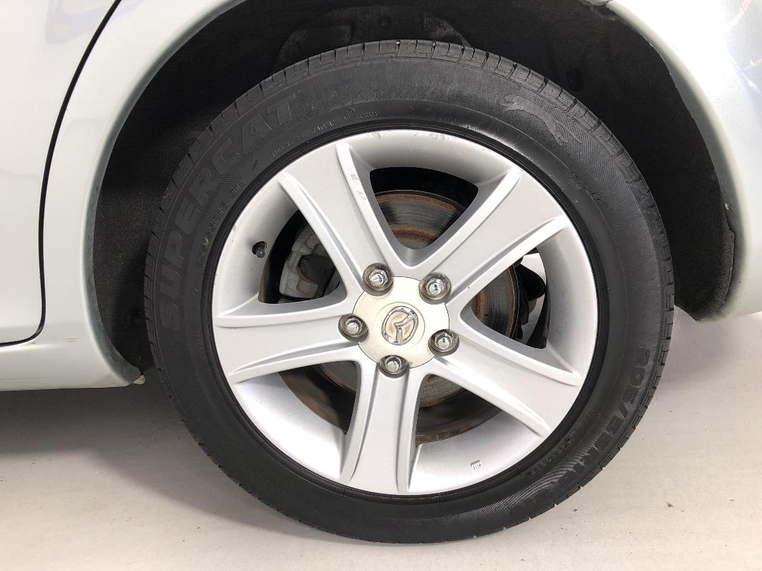 Photo '11' of Mazda Atenza