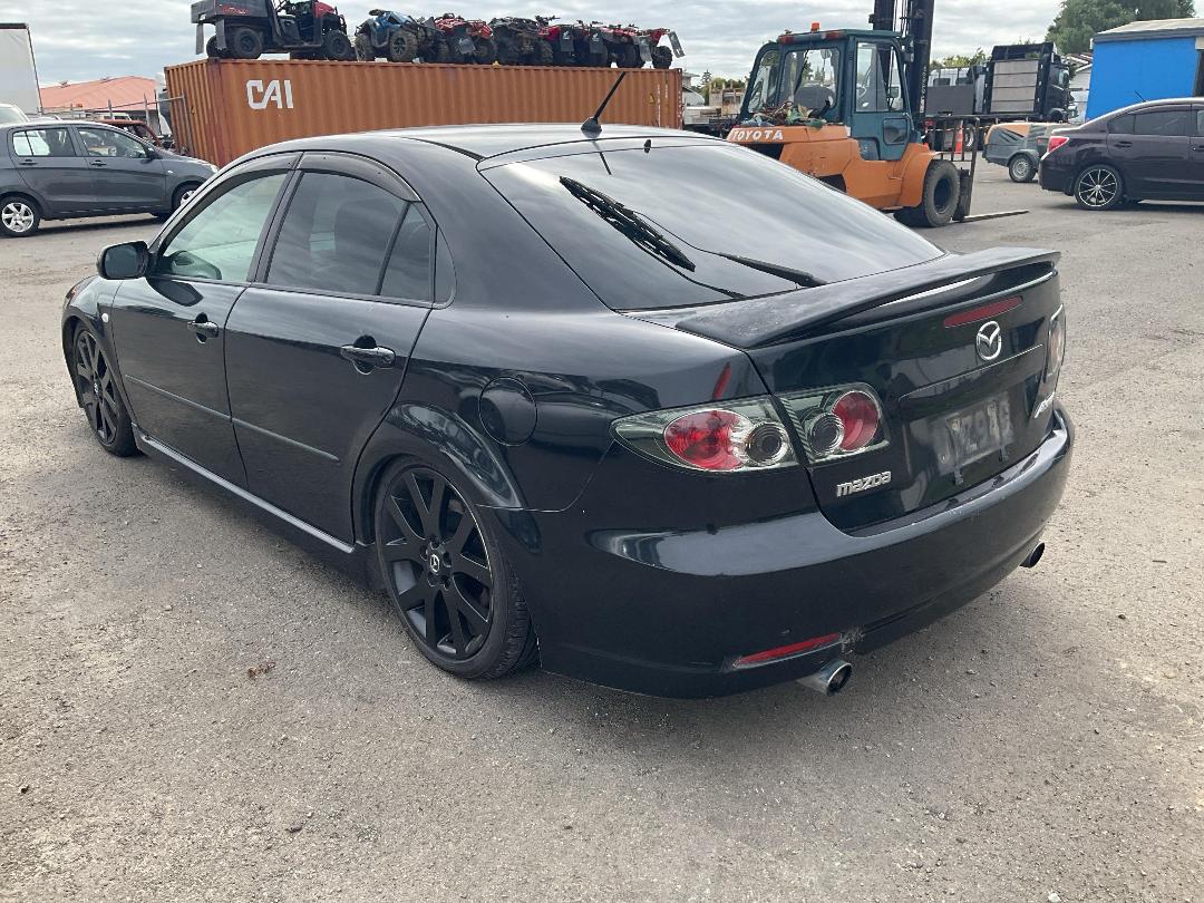 Photo '4' of Mazda Atenza Sport