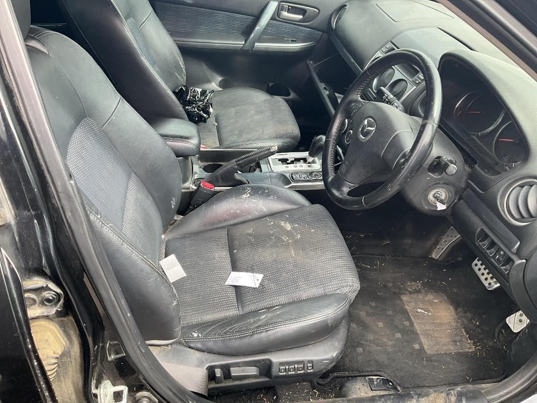 Photo '11' of Mazda Atenza Sport