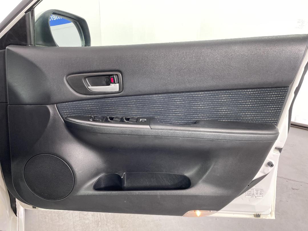 Photo '15' of Mazda Atenza Photo '15' of Mazda Atenza