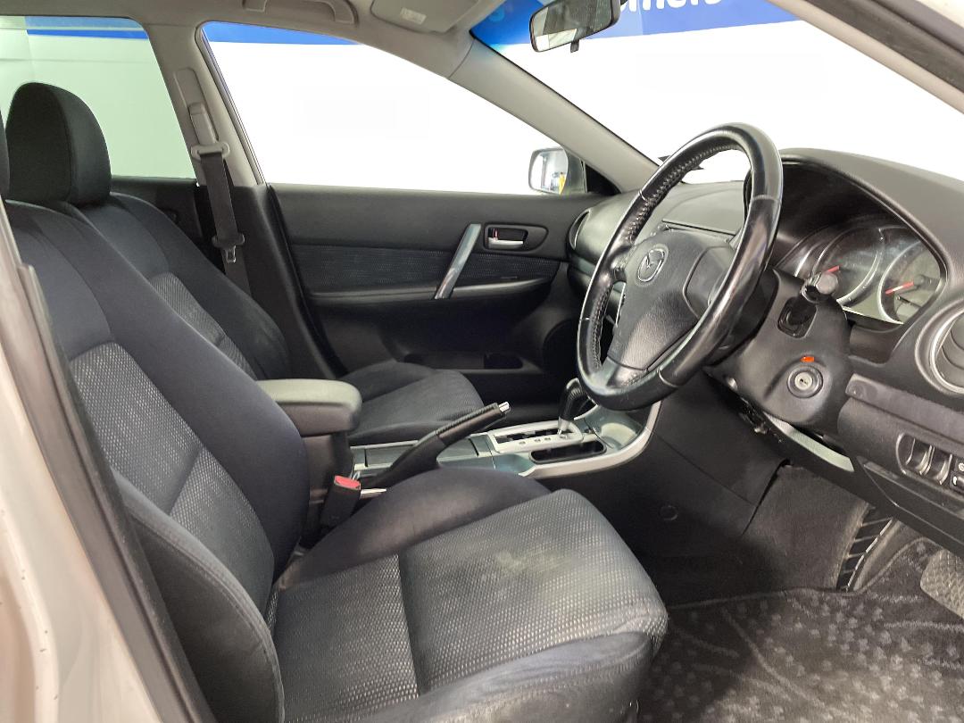 Photo '16' of Mazda Atenza Photo '16' of Mazda Atenza