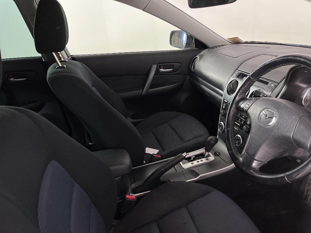 Photo '16' of Mazda Atenza