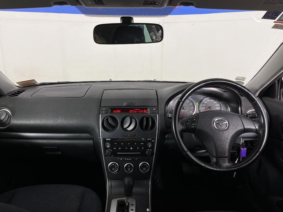 Photo '17' of Mazda Atenza