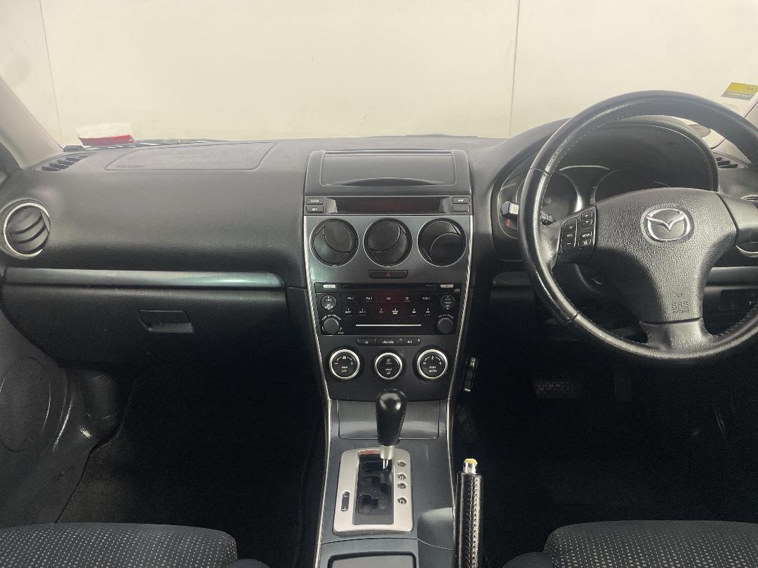 Photo '17' of Mazda Atenza Photo '17' of Mazda Atenza