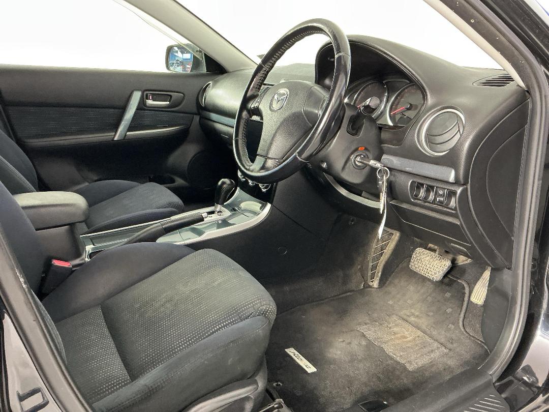 Photo '16' of Mazda Atenza