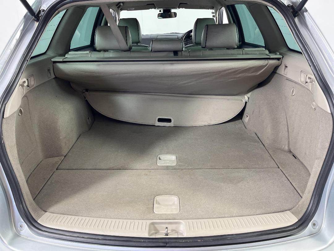 Photo '14' of Mazda Atenza