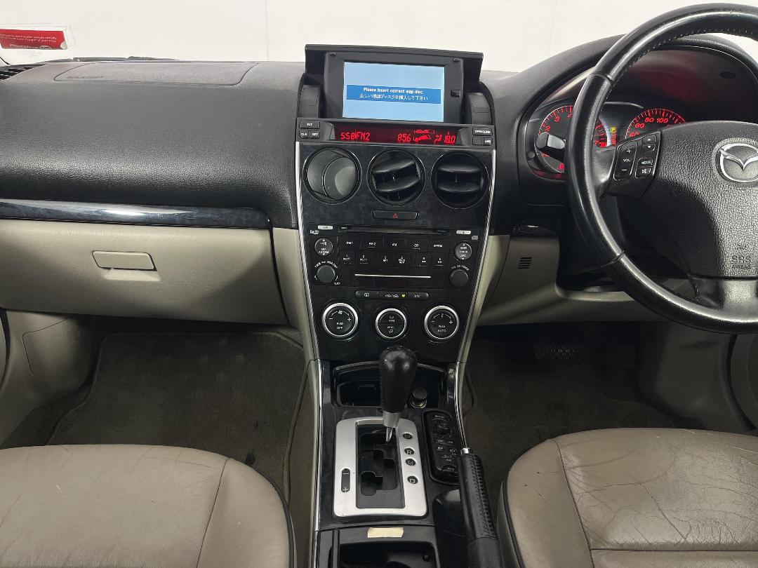 Photo '18' of Mazda Atenza