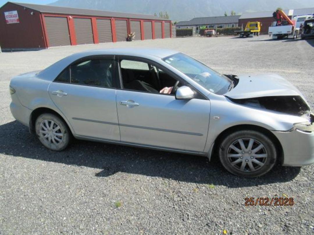 Photo '4' of Mazda Atenza