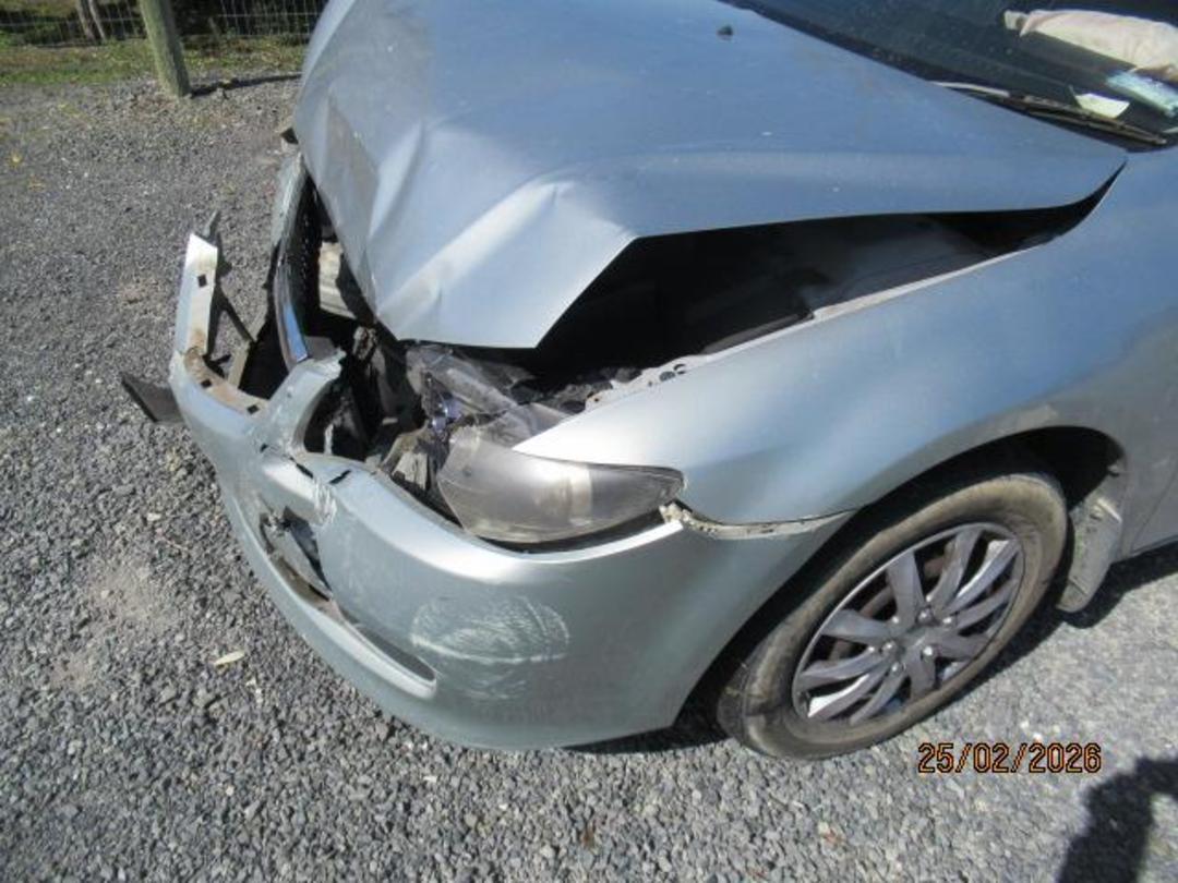 Photo '10' of Mazda Atenza