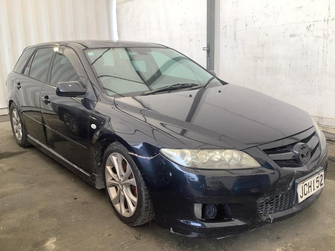 Photo '2' of Mazda Atenza