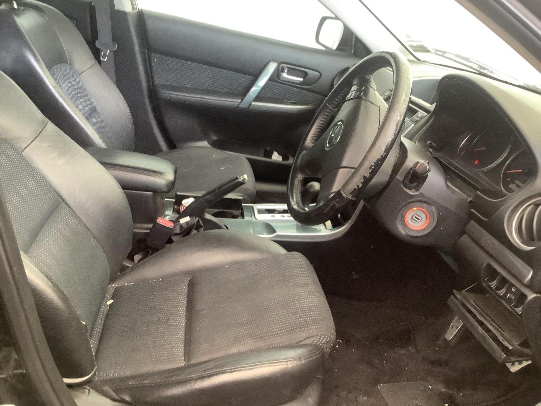 Photo '11' of Mazda Atenza