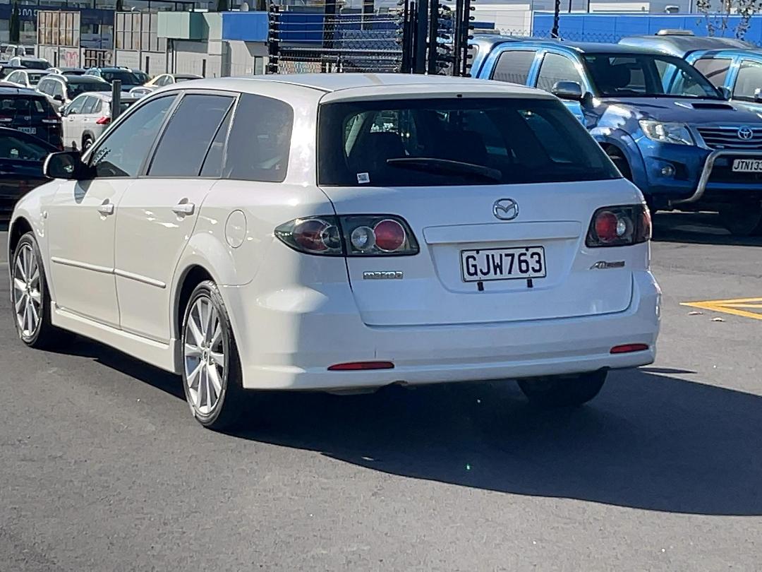 Photo '6' of Mazda Atenza