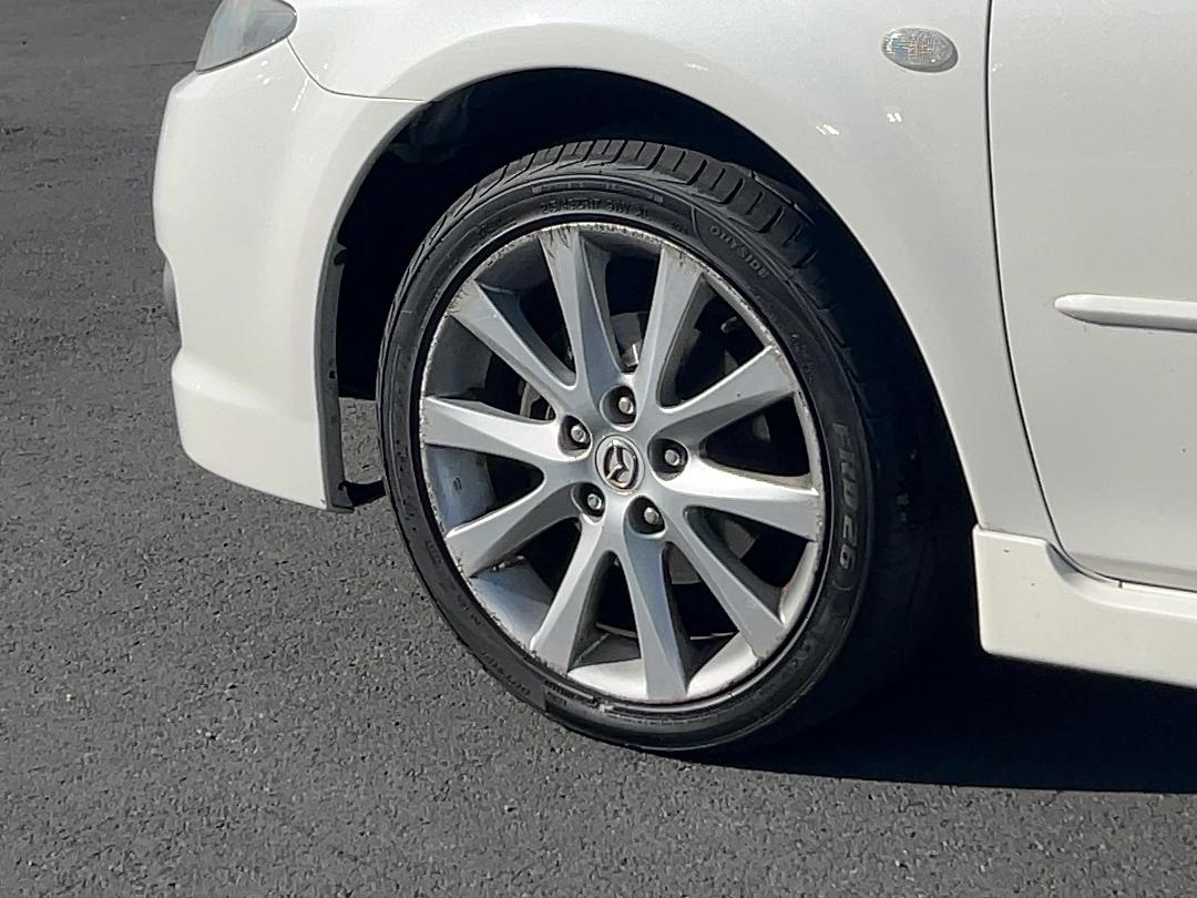 Photo '7' of Mazda Atenza