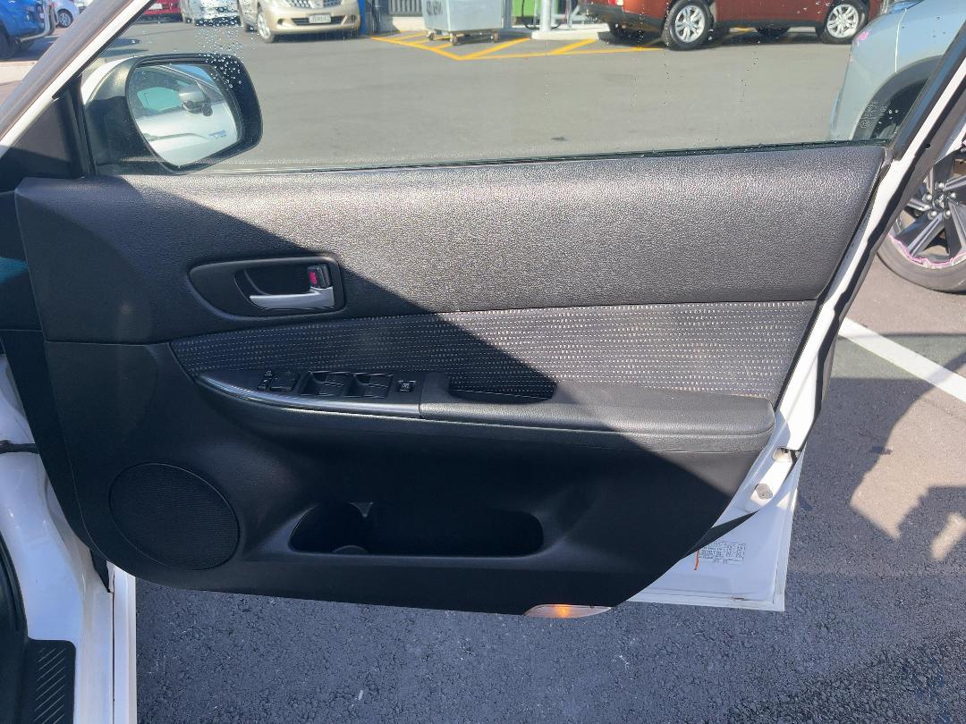 Photo '12' of Mazda Atenza