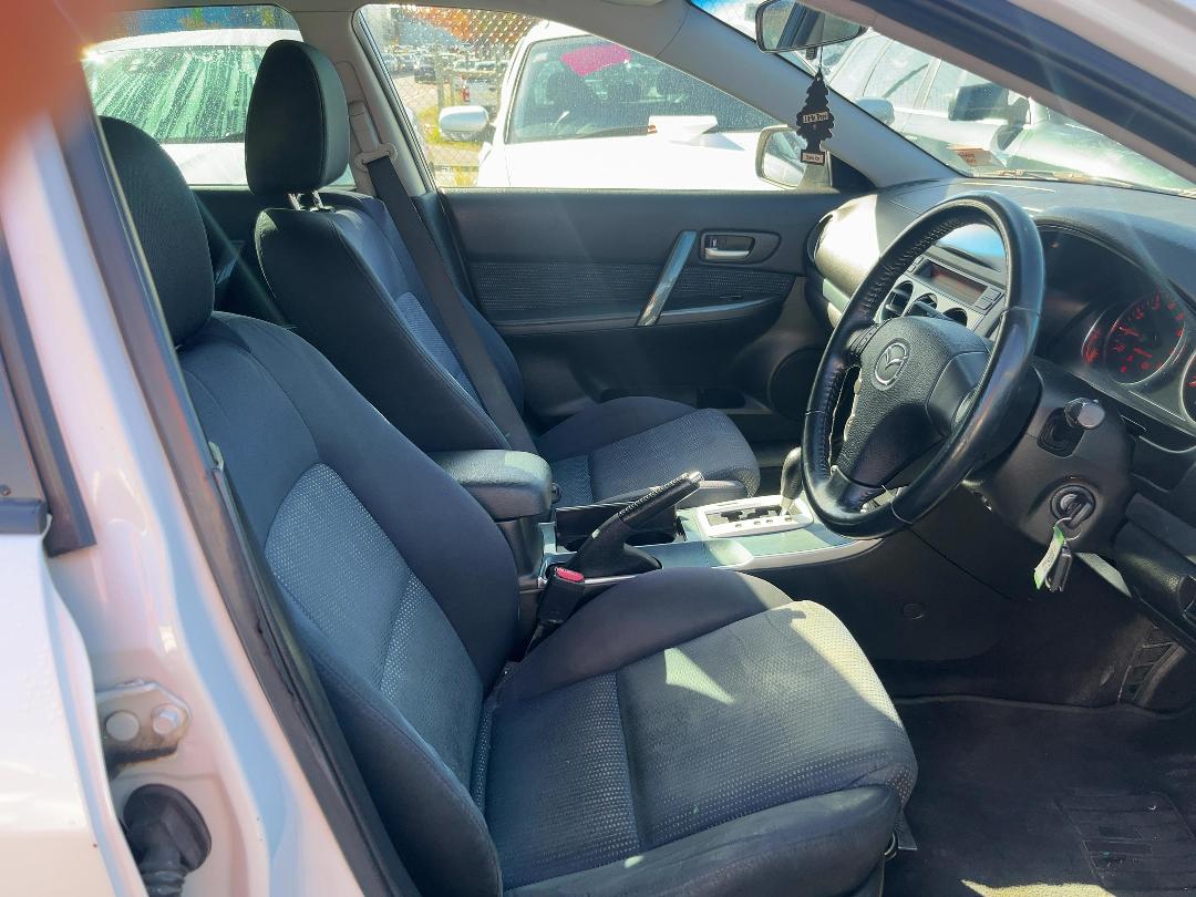 Photo '15' of Mazda Atenza