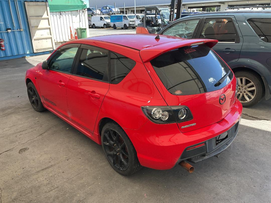 Photo '8' of Mazda Axela Photo '8' of Mazda Axela