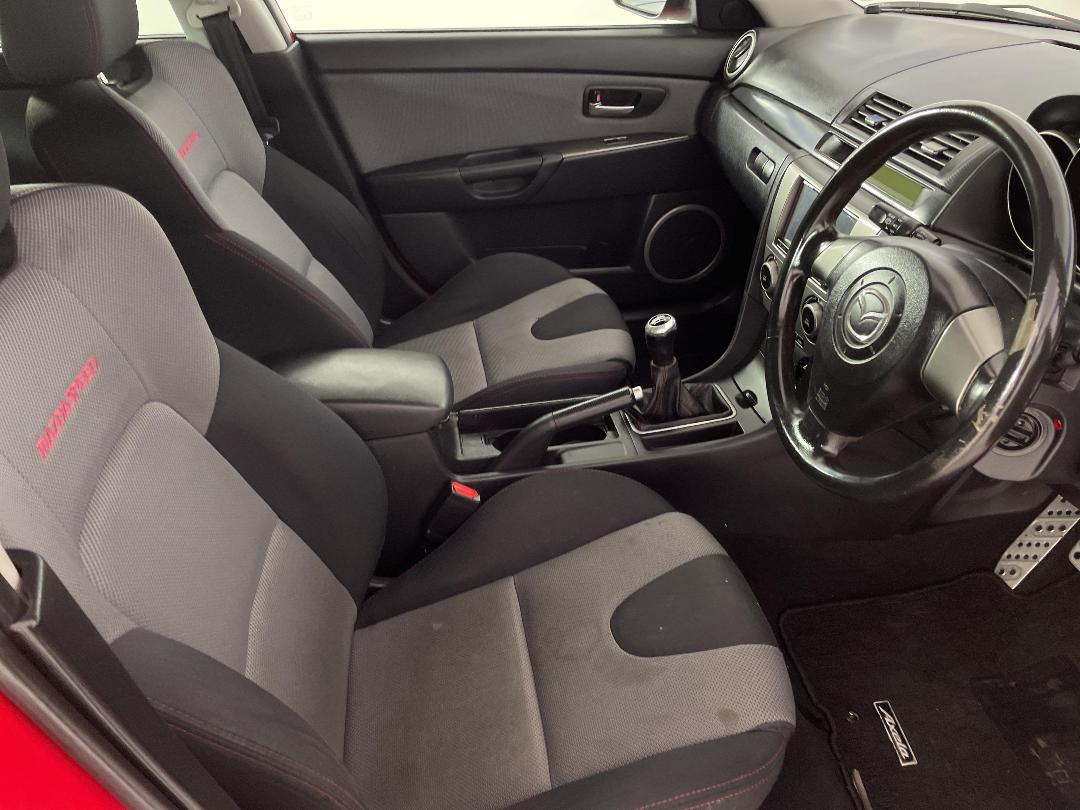 Photo '16' of Mazda Axela