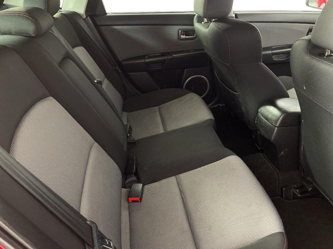 Photo '20' of Mazda Axela