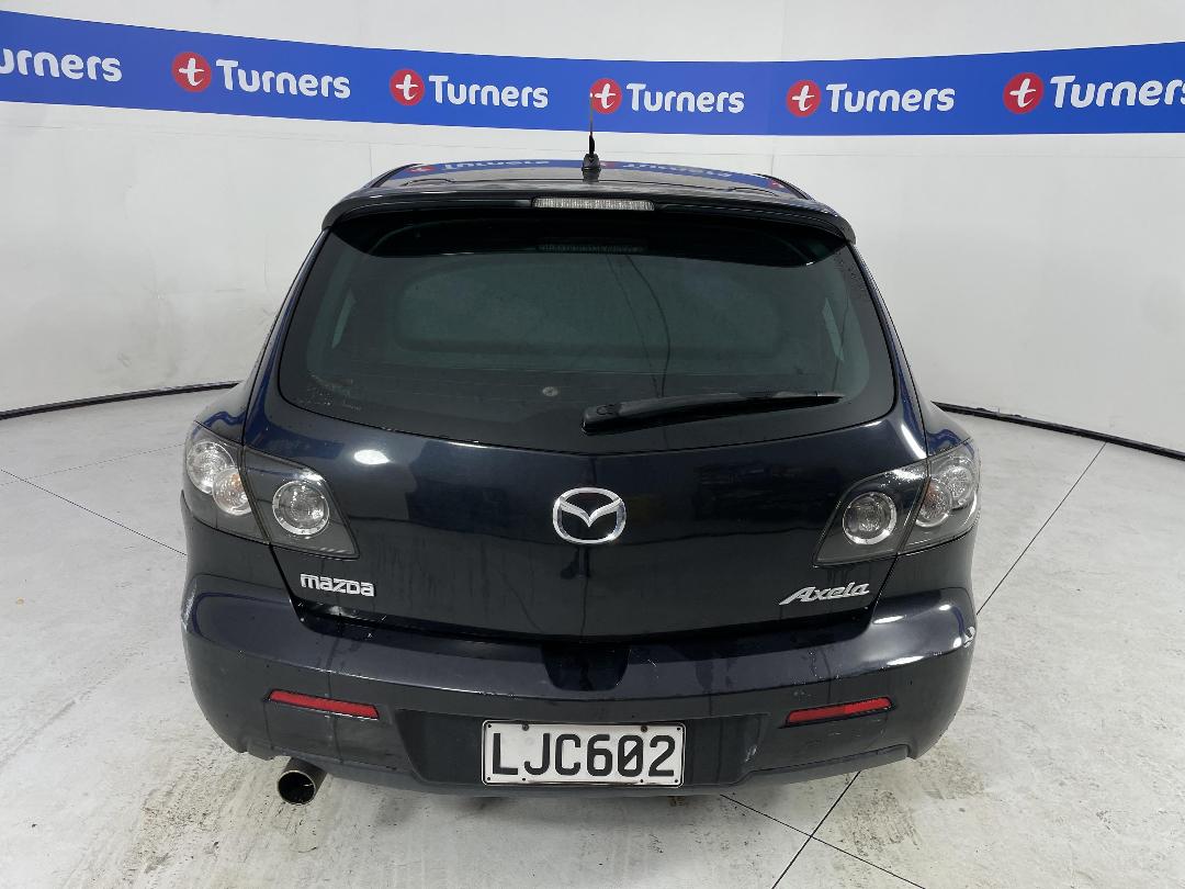 Photo '9' of Mazda Axela Photo '9' of Mazda Axela