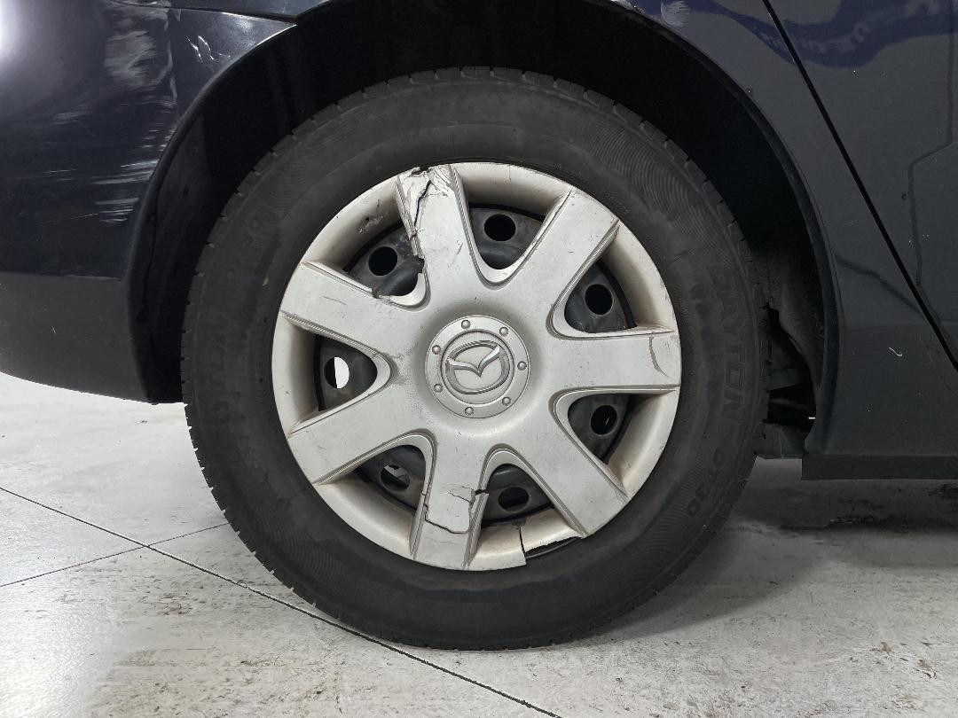 Photo '8' of Mazda Axela Photo '8' of Mazda Axela