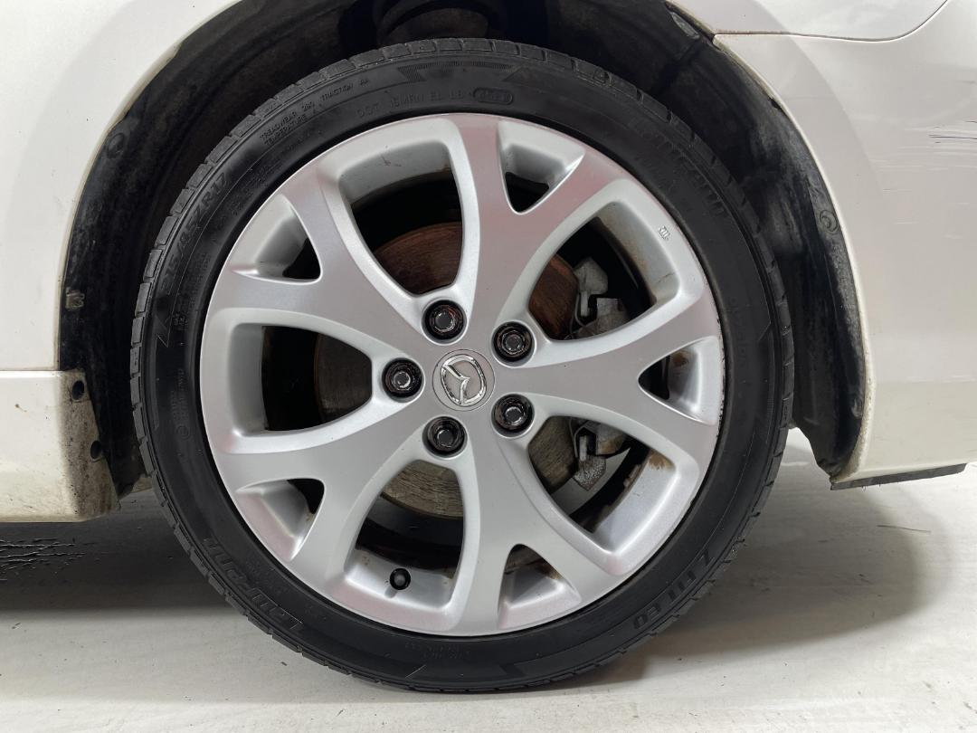 Photo '9' of Mazda Axela Photo '9' of Mazda Axela