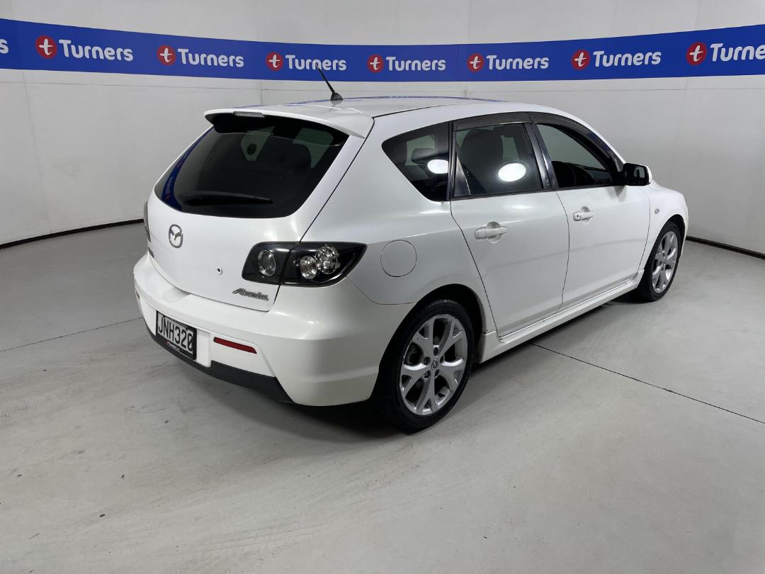 Photo '7' of Mazda Axela Photo '7' of Mazda Axela