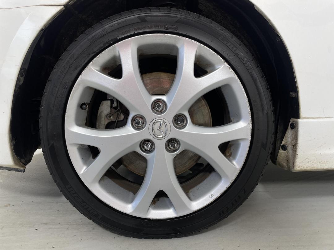 Photo '10' of Mazda Axela Photo '10' of Mazda Axela