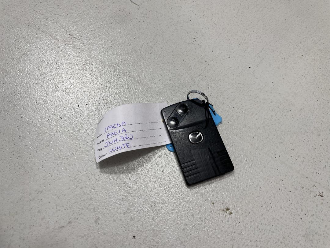 Photo '22' of Mazda Axela Photo '22' of Mazda Axela