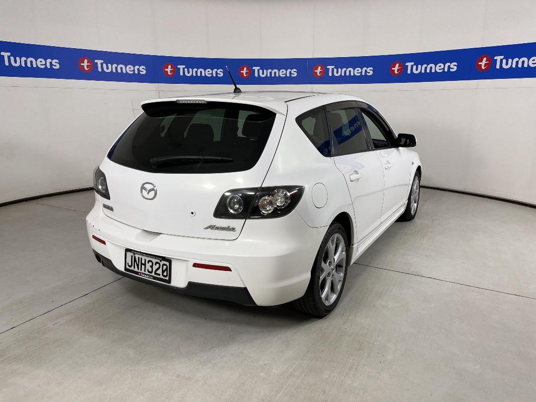 Photo '7' of Mazda Axela