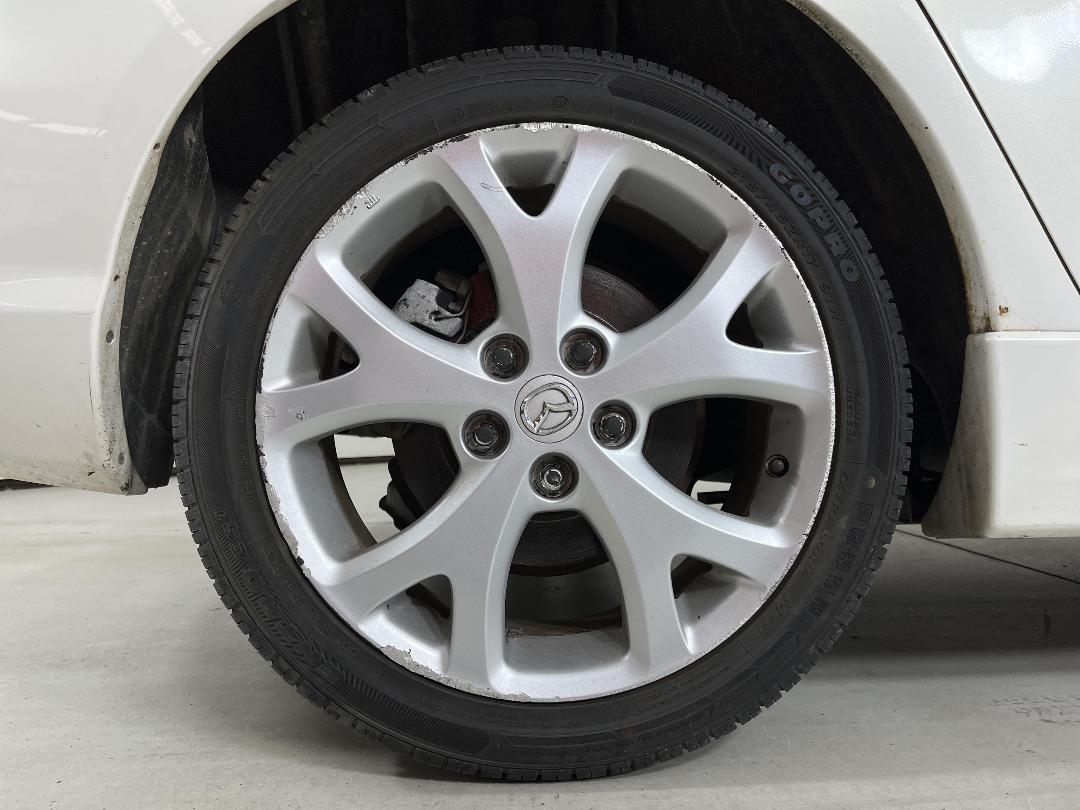 Photo '12' of Mazda Axela