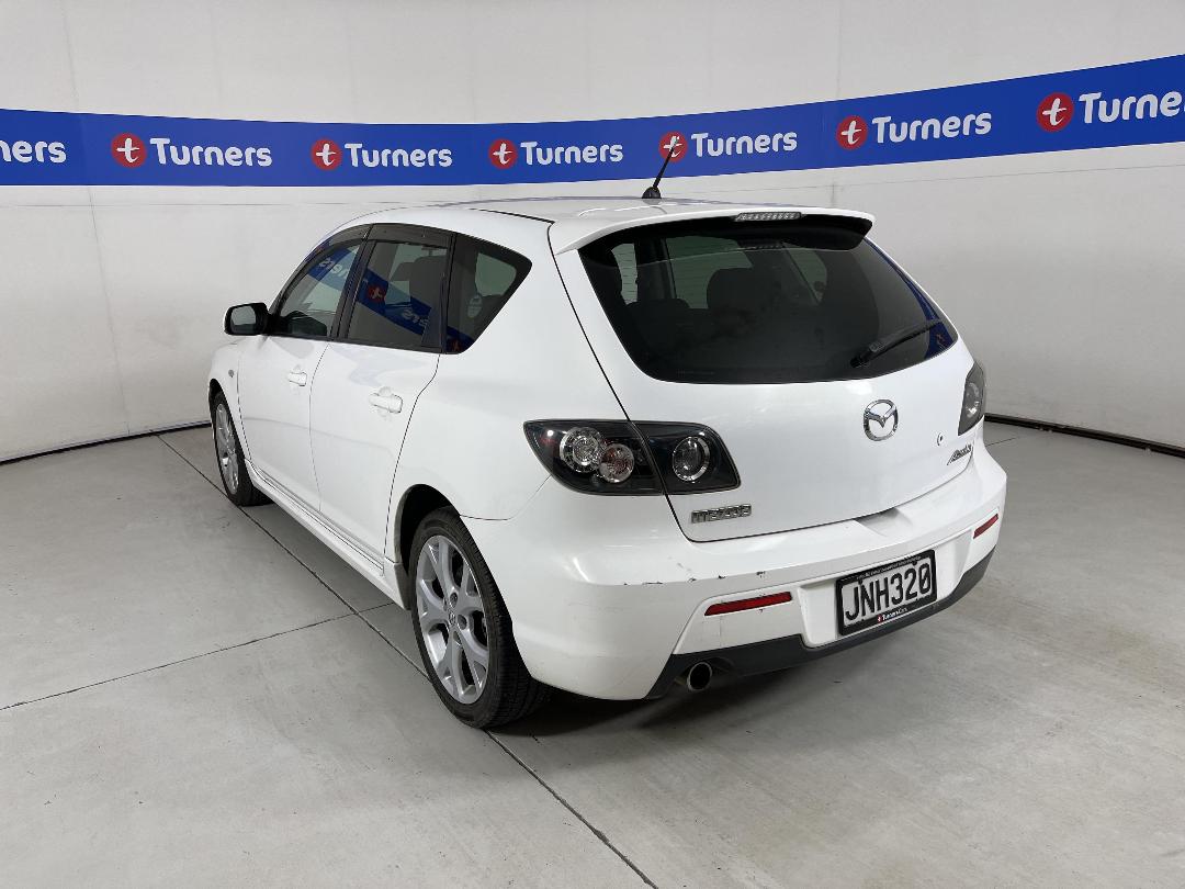 Photo '5' of Mazda Axela