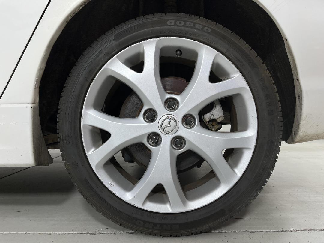 Photo '11' of Mazda Axela