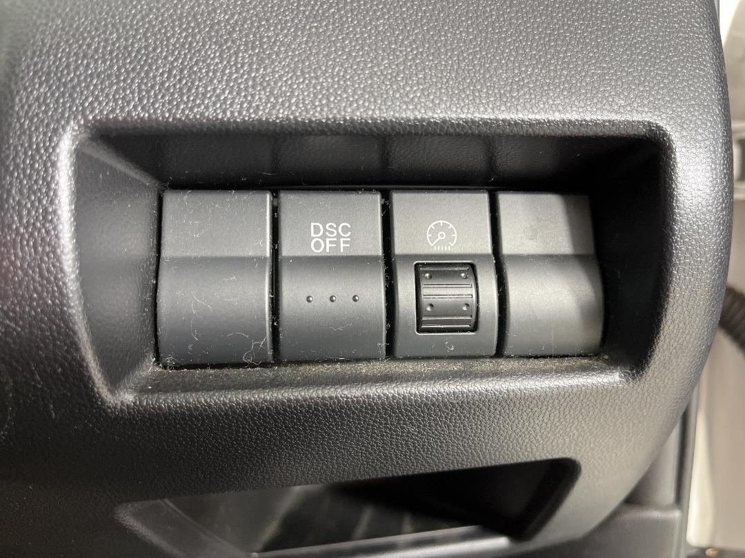 Photo '24' of Mazda Axela