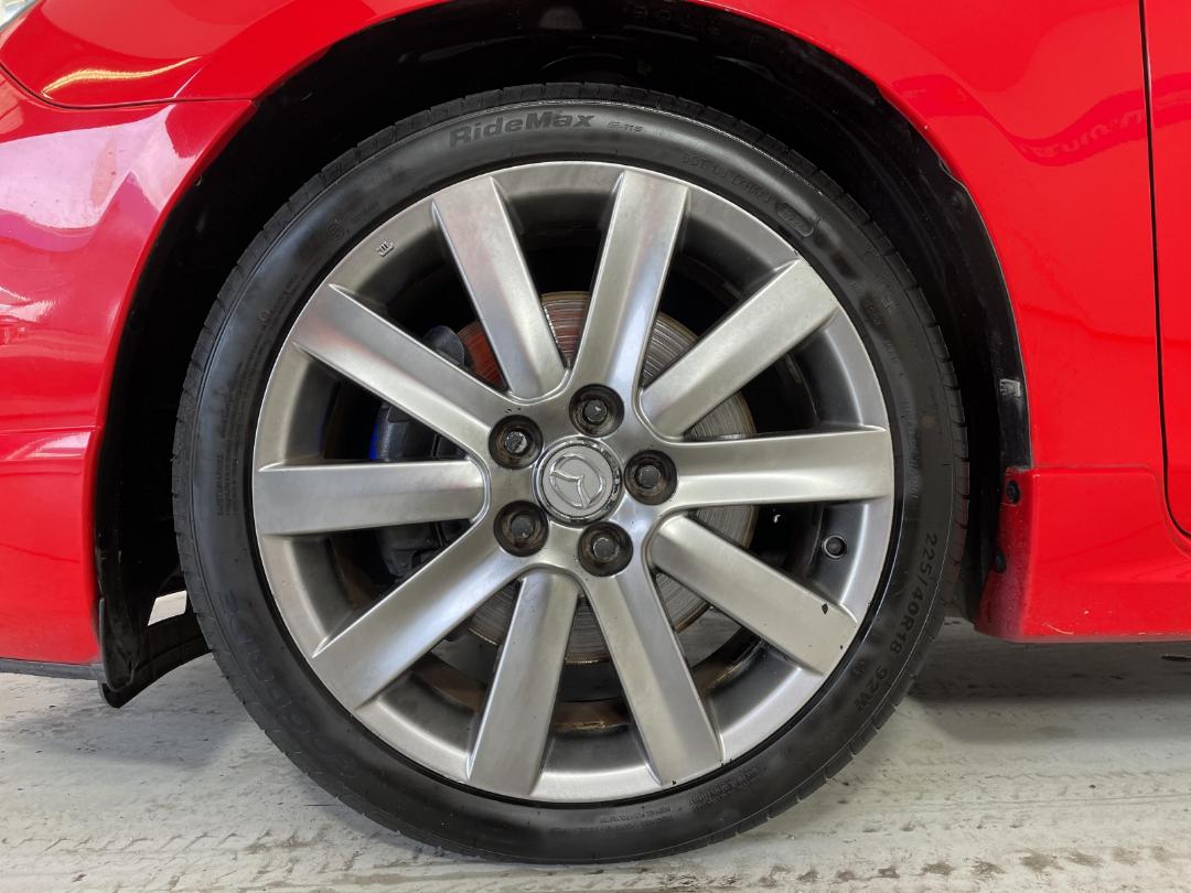 Photo '10' of Mazda Axela