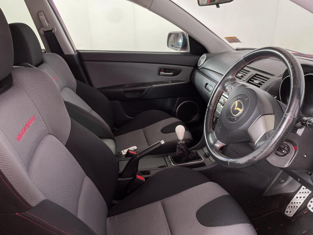 Photo '16' of Mazda Axela