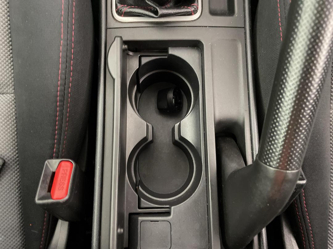 Photo '23' of Mazda Axela