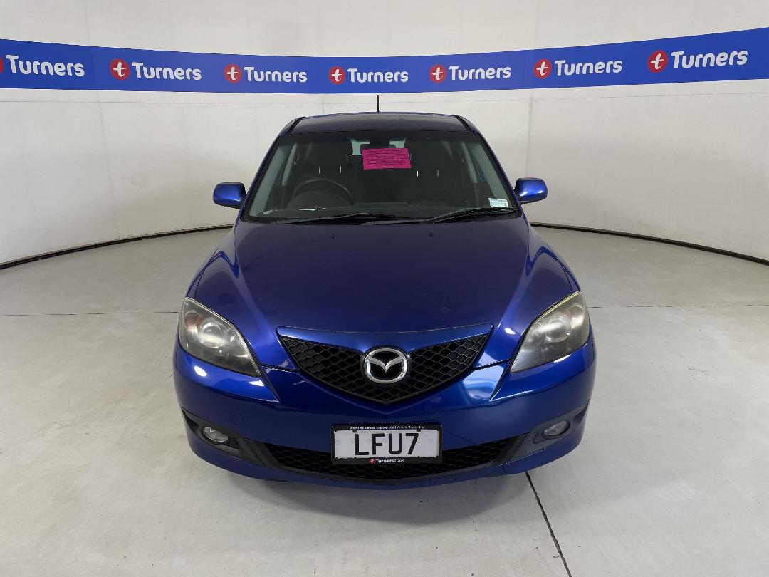 Photo '2' of Mazda Axela