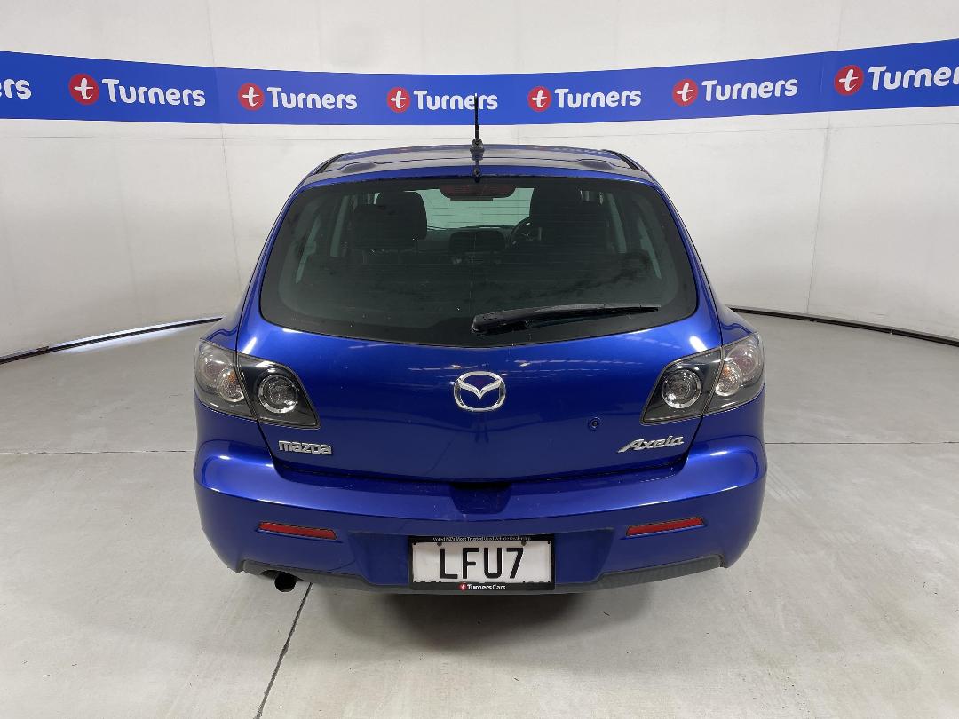 Photo '5' of Mazda Axela