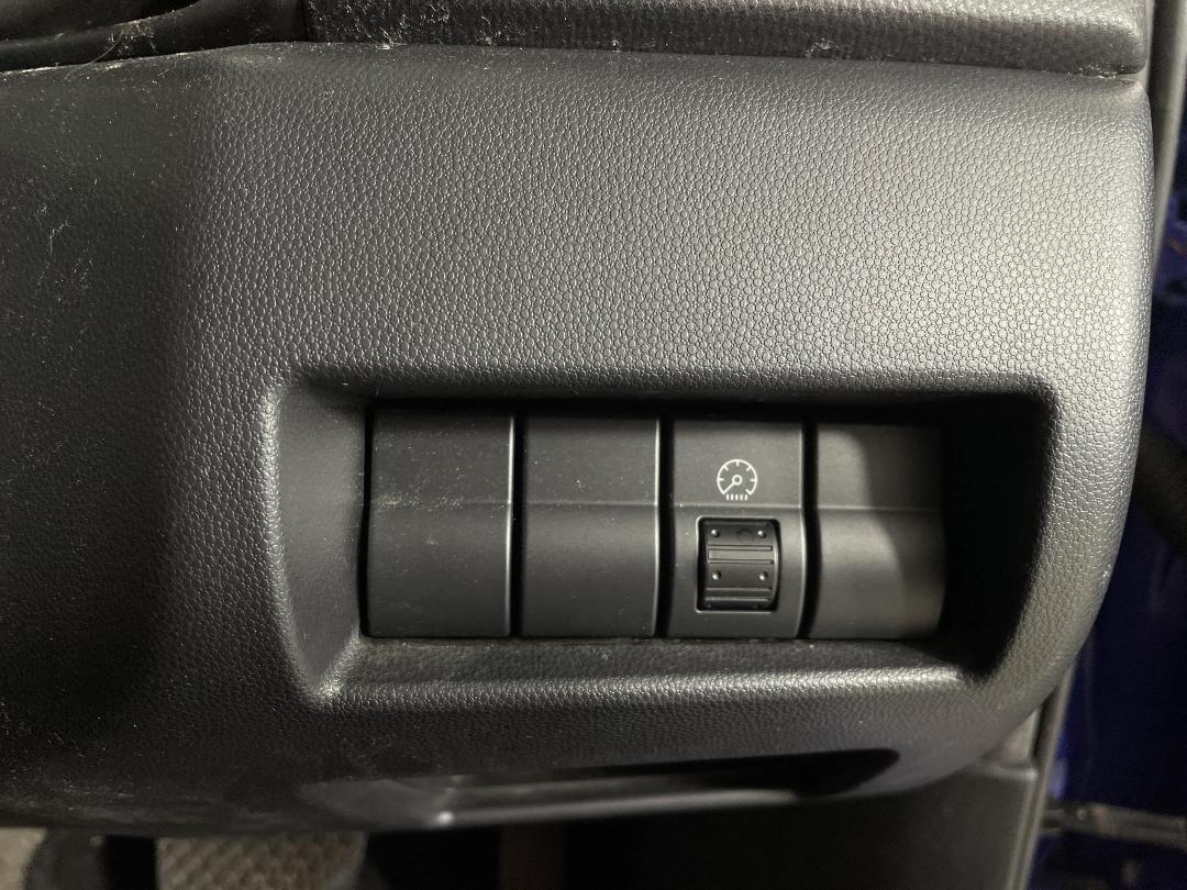 Photo '22' of Mazda Axela